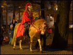 Reiterin auf Haflinger verkleidet als St.Martin zu Pferde 